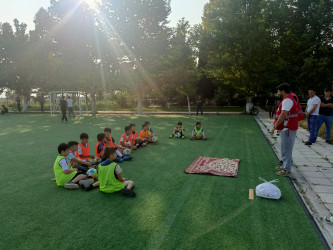 Fövqəladə Mobil Könüllü Dəstəsinin (FMKD)  futbolçularla təlimləri  davam edir