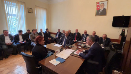 Rayon rəhbəri növbəti səyyar görüş-qəbulu Bakı şəhəri, Nərimanov rayonunda yerləşən İcra hakimiyyətinin qərargahında keçirib