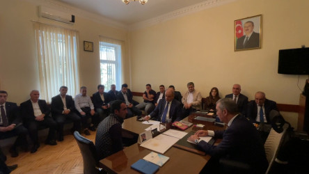 Bakı şəhəri, Nərimanov rayonunda yerləşən Rayon İcra Hakimiyyətinin qərargahında səyyar görüş-qəbul keçirilib