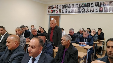 Rayon rəhbəri 1 saylı Cəbrayıl qəsəbəsində növbəti səyyar görüş-qəbul keçirib