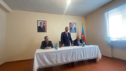 İcra başçısı Xətai rayonunda məskunlaşan rayon sakinləri ilə səyyar görüş-qəbul keçirib