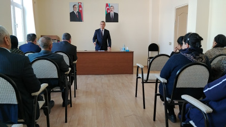 İcra başçısı Kürdəmir rayonunda yerləşən köçkün şəhərciyində  rayon sakinləri ilə səyyar görüş-qəbul keçirib