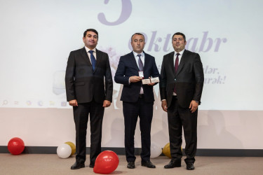 Təhsil işçilərimiz təltif edilib
