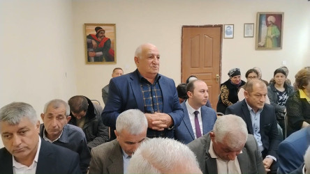 Rayon rəhbəri 11 saylı Cəbrayıl qəsəbəsində səyyar görüş-qəbul keçirib