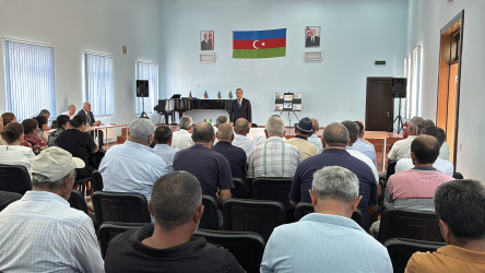 İcra başçısı Sabirabad rayonu, Güdəcühür köçkün şəhərciyində növbəti səyyar görüş-qəbul keçirilib