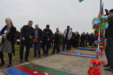 Kəndimizə qayıdırıq