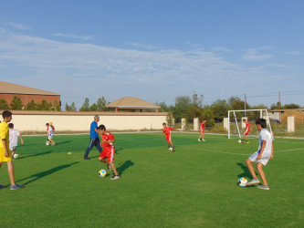 Cəbrayıl rayonunda şəhidlərimizin xatirəsinə həsr olunmuş futbol idman növü üzrə ustad dərsləri təşkil olunub