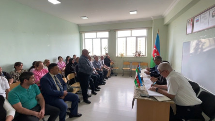 Rayon rəhbəri Bakı şəhəri, Qaradağ rayonu, Qobu Park 3-də rayon sakinləri ilə səyyar görüş-qəbul keçirib