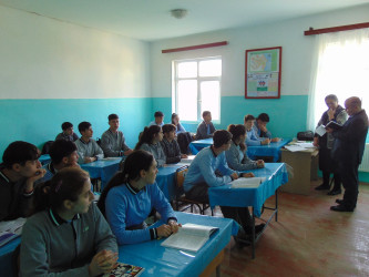 Təhsildən yayınma hallarının qarşısının alınması və nəzarətin gücləndirilməsi məqsədilə rayonun ümumtəhsil məktəblərində görüşlər keçirilir