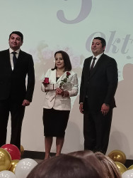 Təhsil işçilərimiz təltif edilib