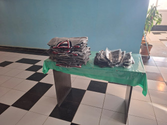 Cəbrayıl rayon ümumtəhsil məktəblərinin şagirdləri məktəbli geyimləri ilə təmin edilib