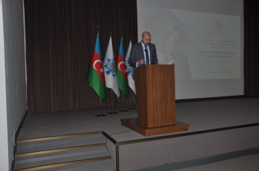 Ümummilli Lider Heydər Əliyevin anadan olmasının 103-cü ildönümünə həsr olunmuş “Heydər Əliyev irsi Azərbaycan xalqının milli sərvətidir” mövzusunda tədbir keçirilib