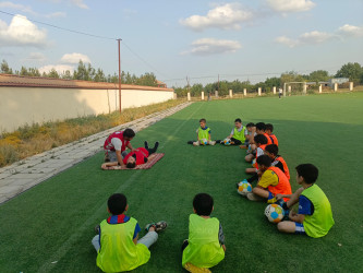 Fövqəladə Mobil Könüllü Dəstəsinin (FMKD)  futbolçularla təlimləri  davam edir