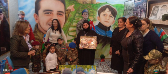 Cəbrayıl rayon 6 saylı Uşaq bağçasının uşaqları şəhid, baş kəşfiyyatçı Hüseynov Elxan Maarif oğlunun ailəsini ziyarət ediblər