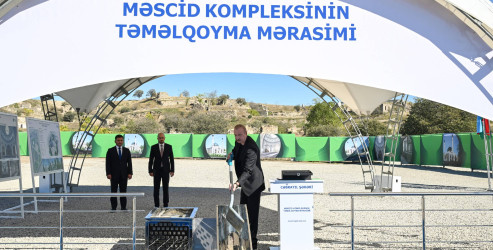 Prezident İlham Əliyev Cəbrayıl şəhər məscidinin təməlini qoyub