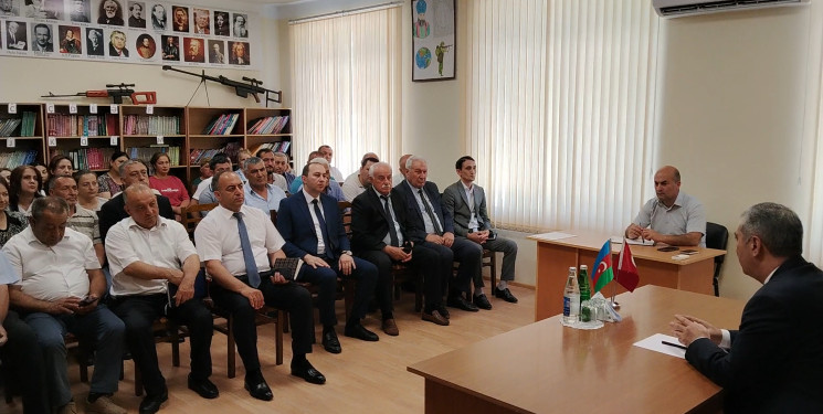 İcra başçısı 5 saylı Cəbrayıl qəsəbəsində səyyar görüş-qəbul keçirib