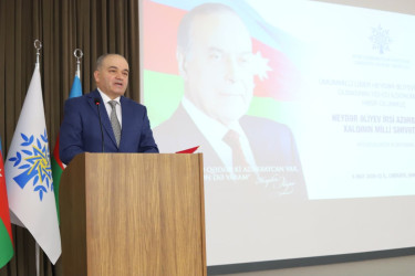 Ümummilli Lider Heydər Əliyevin anadan olmasının 103-cü ildönümünə həsr olunmuş “Heydər Əliyev irsi Azərbaycan xalqının milli sərvətidir” mövzusunda tədbir keçirilib
