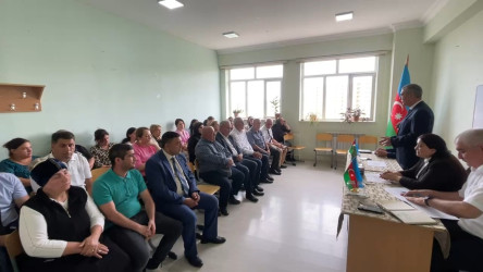 Rayon rəhbəri Bakı şəhəri, Qaradağ rayonu, Qobu Park 3-də rayon sakinləri ilə səyyar görüş-qəbul keçirib