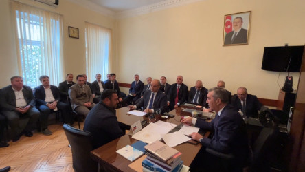 Rayon rəhbəri növbəti səyyar görüş-qəbulu Bakı şəhəri, Nərimanov rayonunda yerləşən İcra hakimiyyətinin qərargahında keçirib